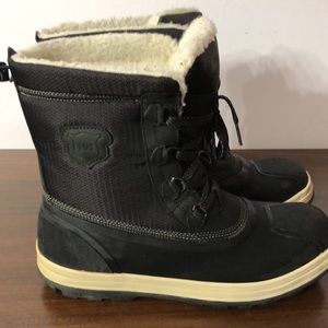 Helly Hansen women’s wool lined winter boots black size 10